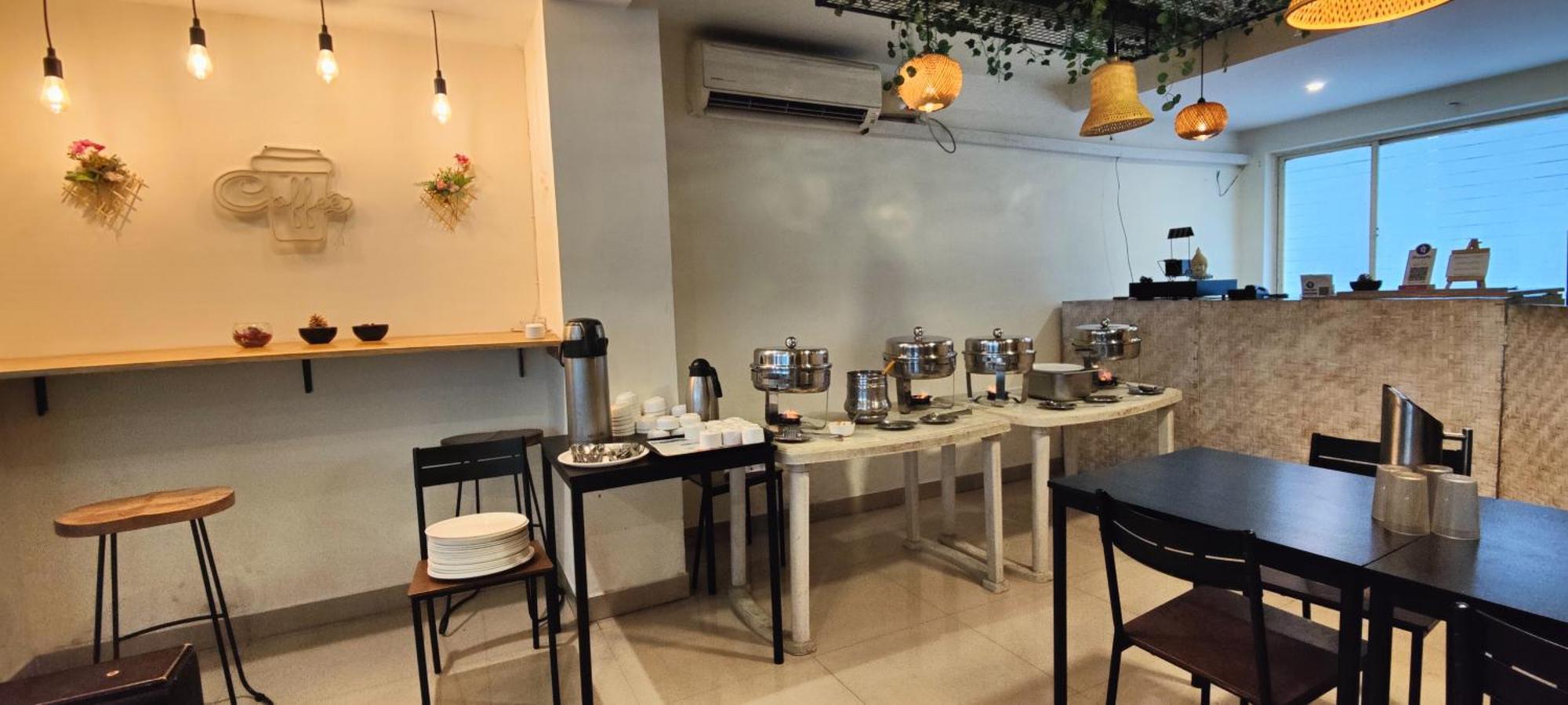 Hotel Krrish Inn - Ameerpet, Haydarabad Dış mekan fotoğraf