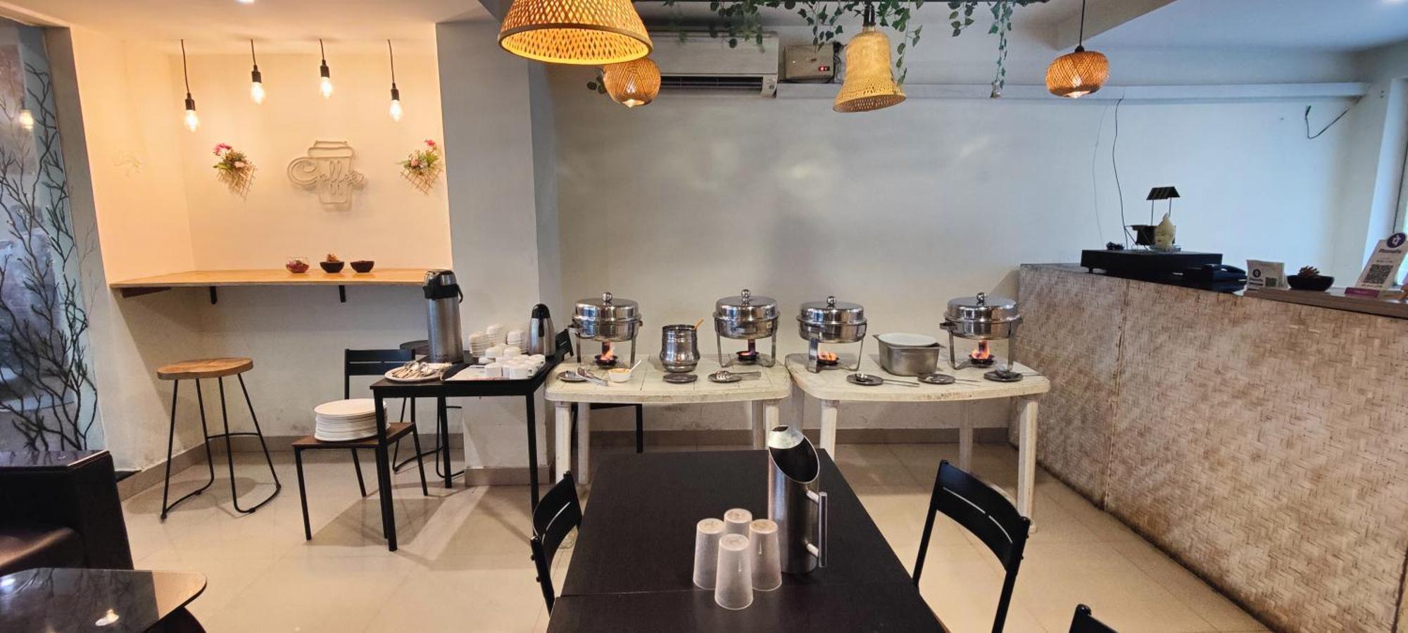 Hotel Krrish Inn - Ameerpet, Haydarabad Dış mekan fotoğraf